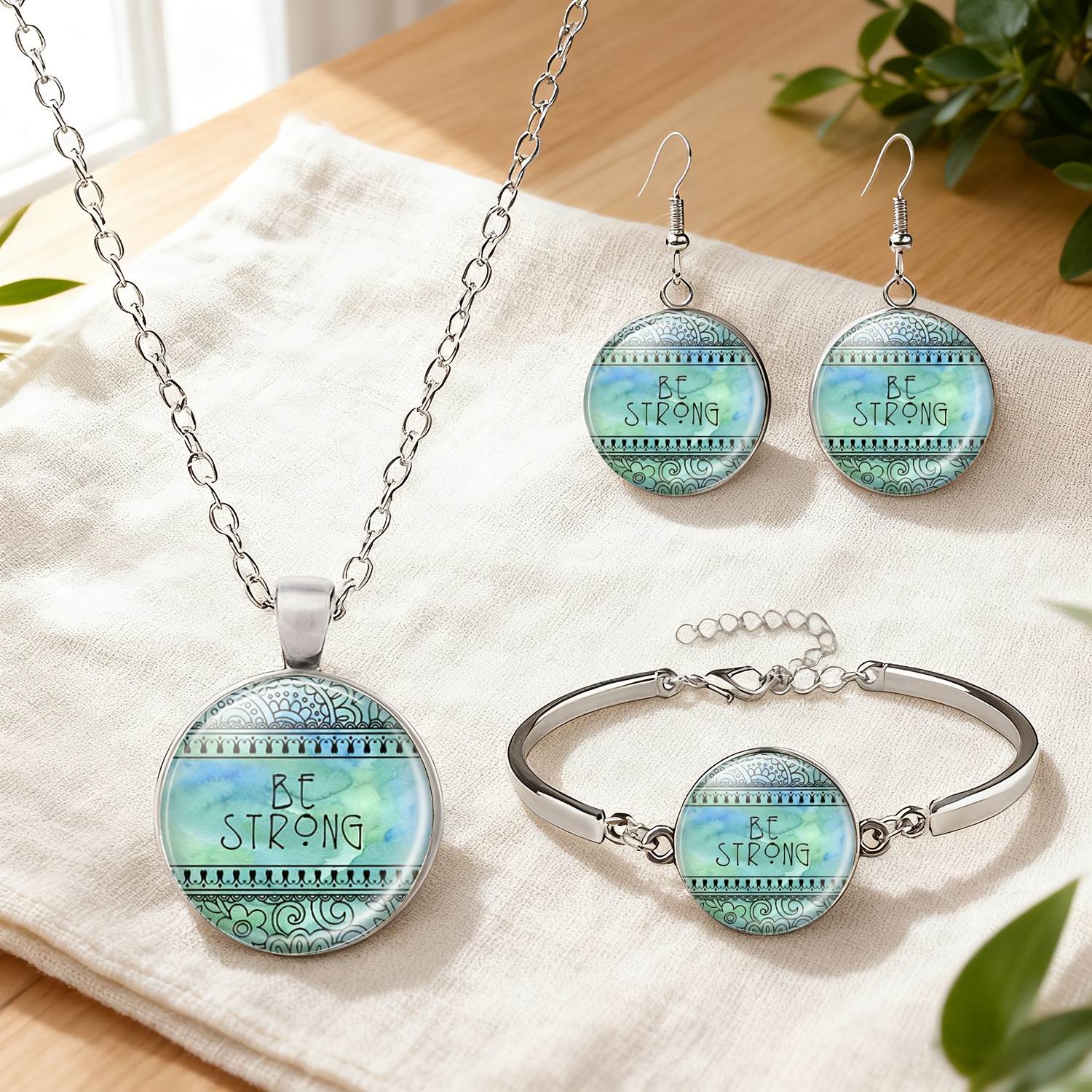 4pcs Glass Inlaid Pattern White Jewelry Set: Necklace, Bracelet, Earrings